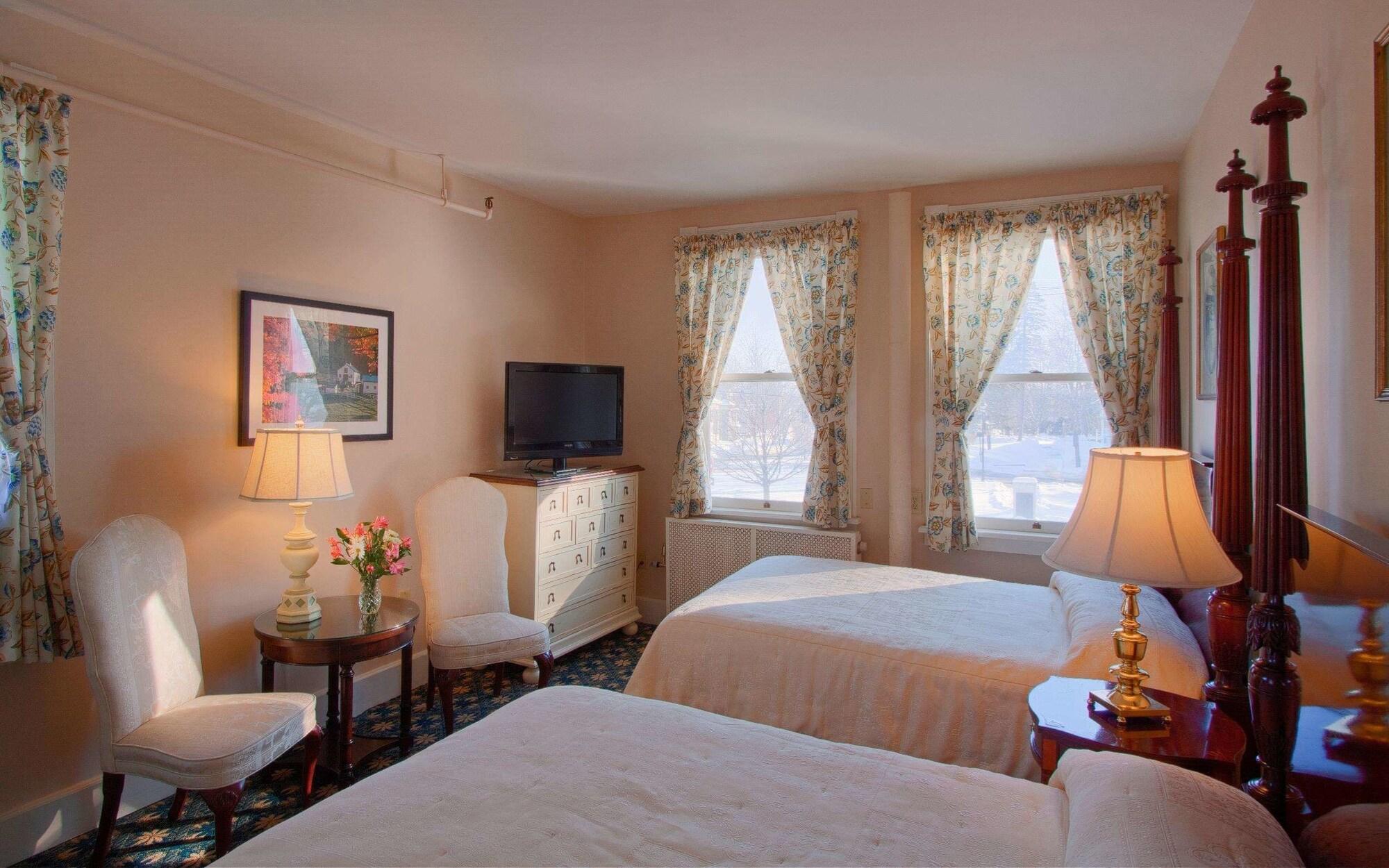 Middlebury Inn Exteriör bild